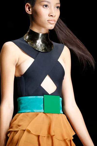Look 18